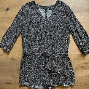 Banana Republic Romper (Medium)